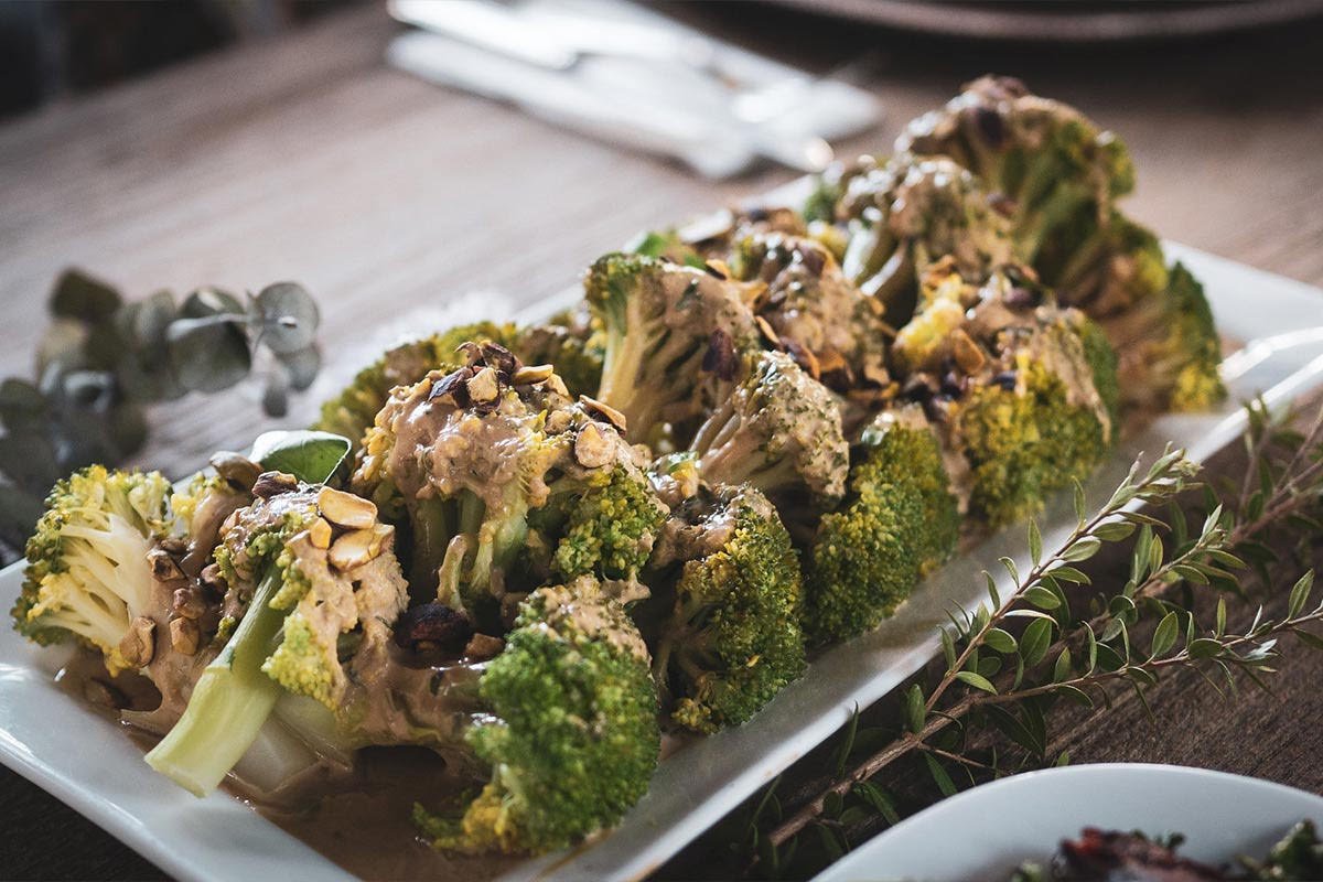 The complete Ayahuasca diet guide. What to eat, what to avoid, and why 2 Ayahuasca dietary restrictions in practice: blanched broccoli with sage and pistachio cream at Avalon retreat