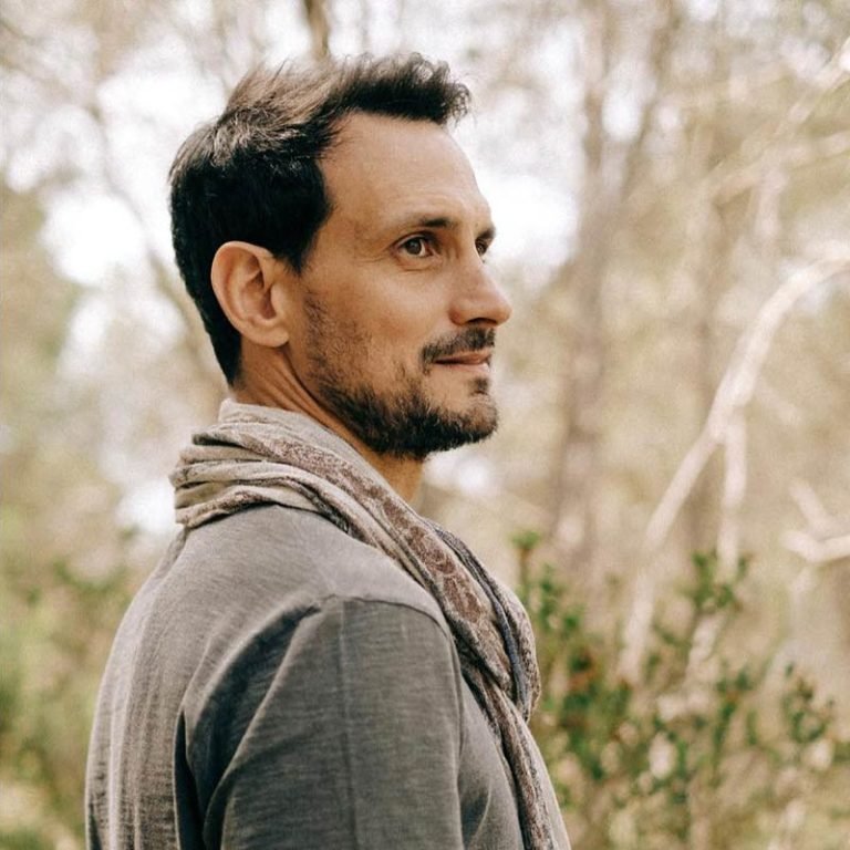 Javi De Gabriel - Bodyworker | Avalon: Ayahuasca Retreats In Europe