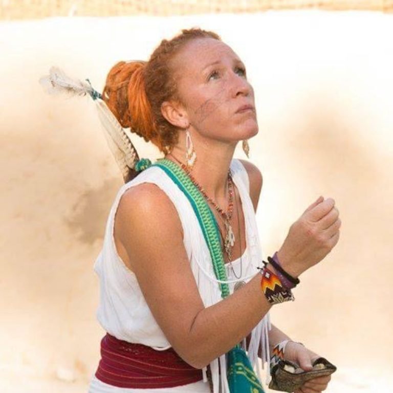 Paula López - Medicine Woman & Guardian | Avalon